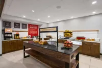Hampton Inn & Suites Muncie - breakfast