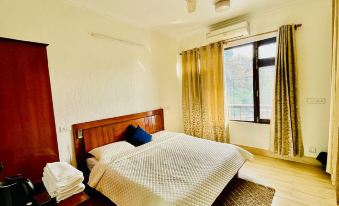 Hotel Suryadev