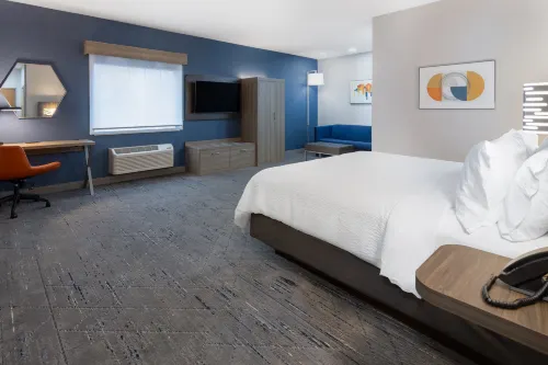 Holiday Inn Express & Suites Monaca - Center Township Hotels in Center Township