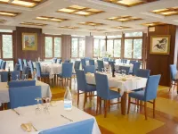 Snö Hotel Candanchú Các khách sạn ở Canfranc-Estancion