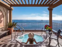 Monterey Bay Inn Отели рядом с достопримечательностью «Район «Консервный ряд»»