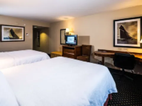 Hampton Inn Easton Hotels in Easton