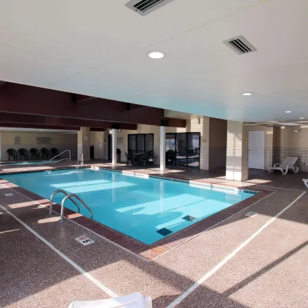 Country Inn & Suites by Radisson, Council Bluffs, IA