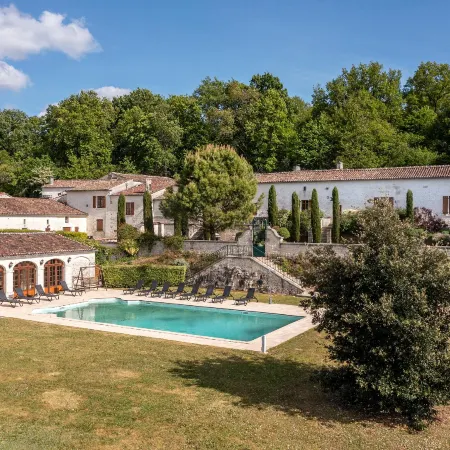 Le Relais de Saint-Preuil, the Originals Relais Vignes du Cognac