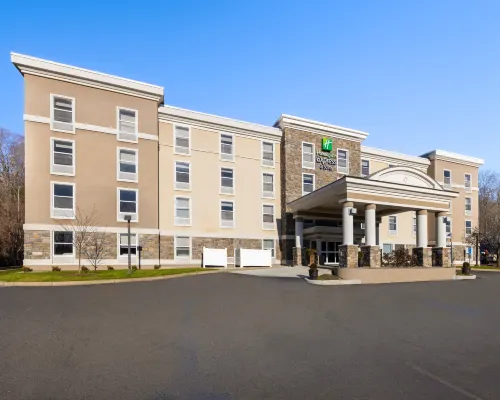 Holiday Inn Express & Suites DANBURY - I-84 by IHG Hotels in Danbury