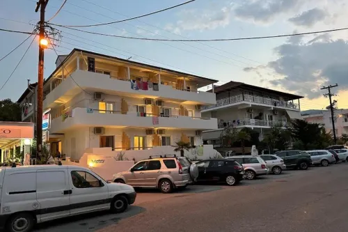 Mystery Suites and Apartments Hotels in Stomio
