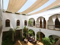 Riad Mandalay - Hotel/Alojamientos familiares