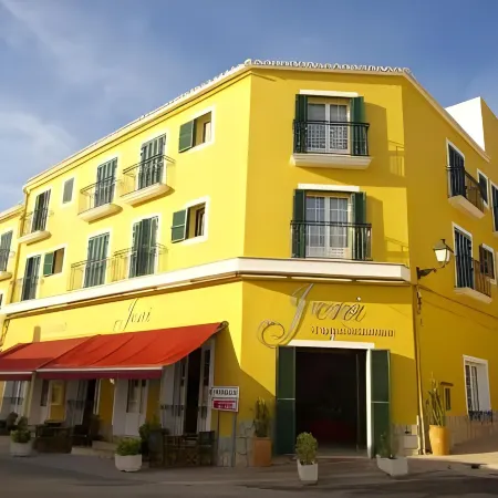 Hotel Jeni & Restaurant