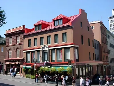 Hotel du Vieux Quebec Hotels in Квебек