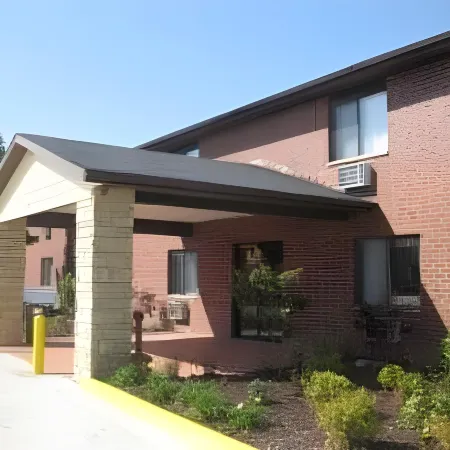 Baymont by Wyndham Dubuque