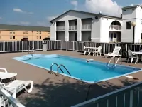 Motel 6 Dickson, TN Hotels in Dickson