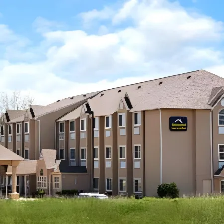 Microtel Inn & Suites by Wyndham Claremore