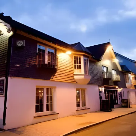 The White Lady Hotel