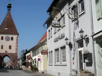 Tiptop Hotel Garni Pfauen Hotel a Vogtsburg im Kaiserstuhl