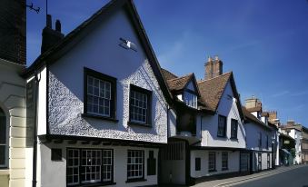 The George Hotel