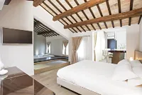 Borgoleoni 18 - Room and Breakfast