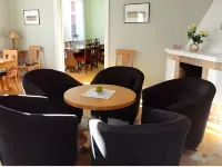 Prästgårdens Pensionat Hotels in Orust