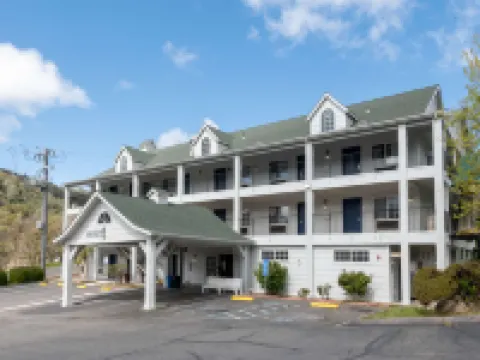 Quality Inn Yosemite Valley Gateway Hotels in Mariposa County