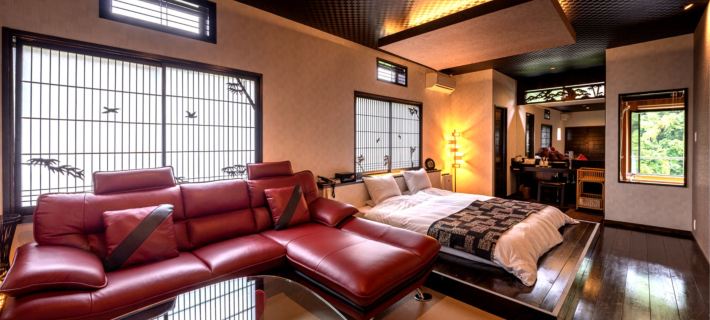 Kakureisen Hoteles en Saga
