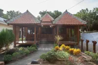 RedDoorz near Baluran National Park Hotel di Wongsorejo