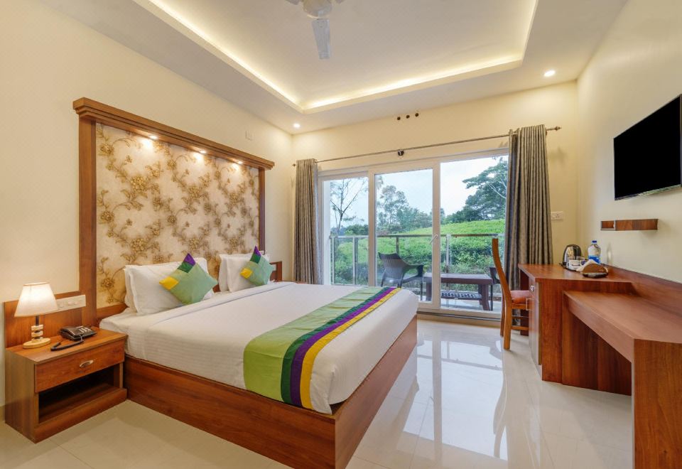 Treebo Windsong Resort Munnar, Tea Plantation View