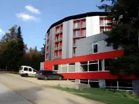 Atrium Hotel - Family Friendly Hotel berhampiran Sairung Thajske Masaze