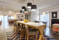 Hampton Inn Buffalo-South/I-90 فنادق في West Seneca