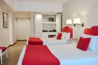 Ramada by Wyndham Buenos Aires Centro - พร้อมระเบียง