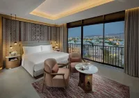 Mandarin Oriental, Muscat Hotels near Al Madina Plaza