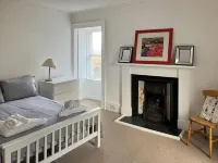 One Springfield, Tain