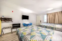 Studio 6 Fort Worth, TX -Stockyards East - ที่มีที่จอดรถ