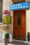 Logis Hôtel Central فنادق في Pannes