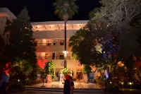 Beach Luxury Hotel Hotels near Movenpick Shopping Arcade
