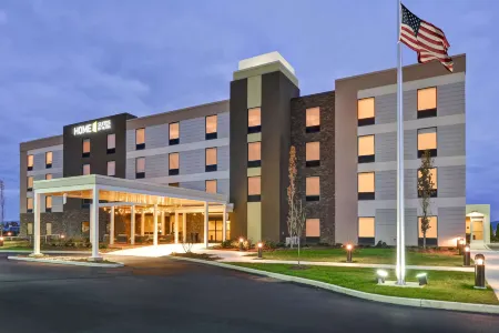 Home2 Suites by Hilton Dickson City Scranton Отели рядом с достопримечательностью «Pallman Farms»