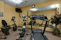 Days Inn by Wyndham Bernalillo - Gym