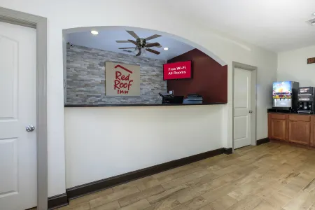 Red Roof Inn Columbus, MS Отели в г. Колумбус