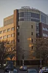 Hotel Yesterday AFIコトロチェニ周辺のホテル