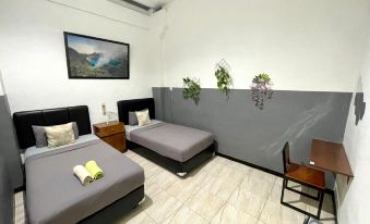Mador Malang Dorm Hostel