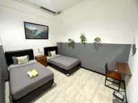 Mador Malang Dorm Hostel
