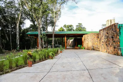 Rainforest Hotel & Cabañas Hotels in 