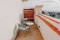 Port Plaza Apartments - Ocean View
