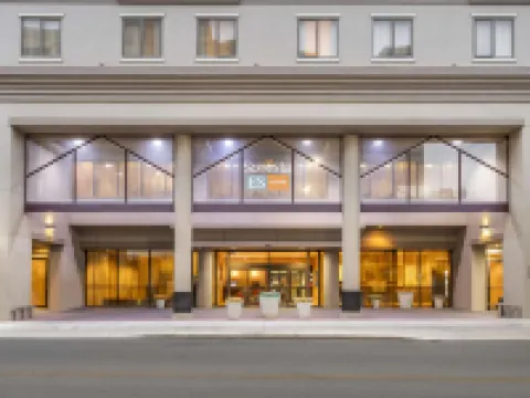 โรงแรม Sonesta ES Suites ที่ San Antonio Downtown Alamo Plaza โรงแรมในซานอันโตนิโอ