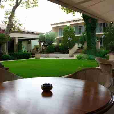 La Villa Mazarin Hotel Exterior