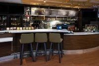 Courtyard High Point - bar