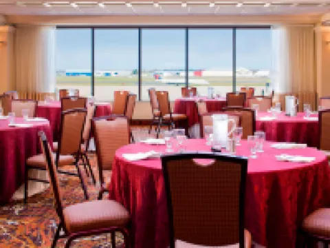 Sheraton Hartford Hotel at Bradley Airport Hotels in Windsor Locks