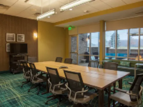 スプリングヒル スイーツ カントン ジャクソンのホテル