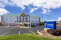 Comfort Inn & Suites Cuyahoga Falls - Akron - parking