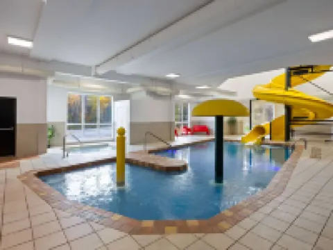 Super 8 by Wyndham Sainte Agathe des Monts Hotels in Les Laurentides Regional County Municipality