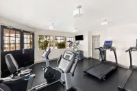 Days Inn & Suites by Wyndham Mesa Near Phoenix - Gym