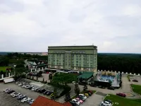 Savanna Hill Resort 조파나 팜스테이 주변 호텔